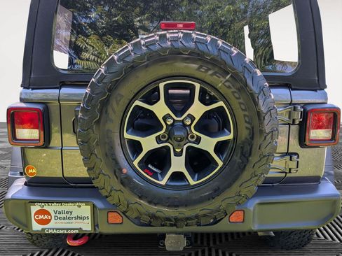 Used 2021 Jeep Wrangler Unlimited Rubicon w/ Cold Weather Group AWD/4WD image 33