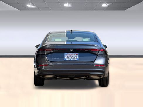 Used 2023 Honda Accord EX image 9