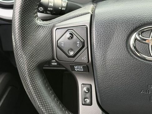 Used 2023 Toyota Tacoma TRD Off-Road image 15