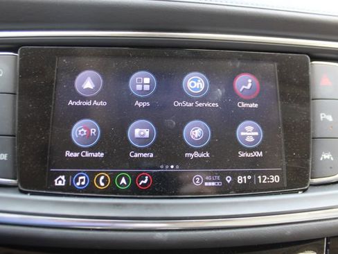 Used 2022 Buick Enclave Avenir w/ Avenir Technology Package image 18