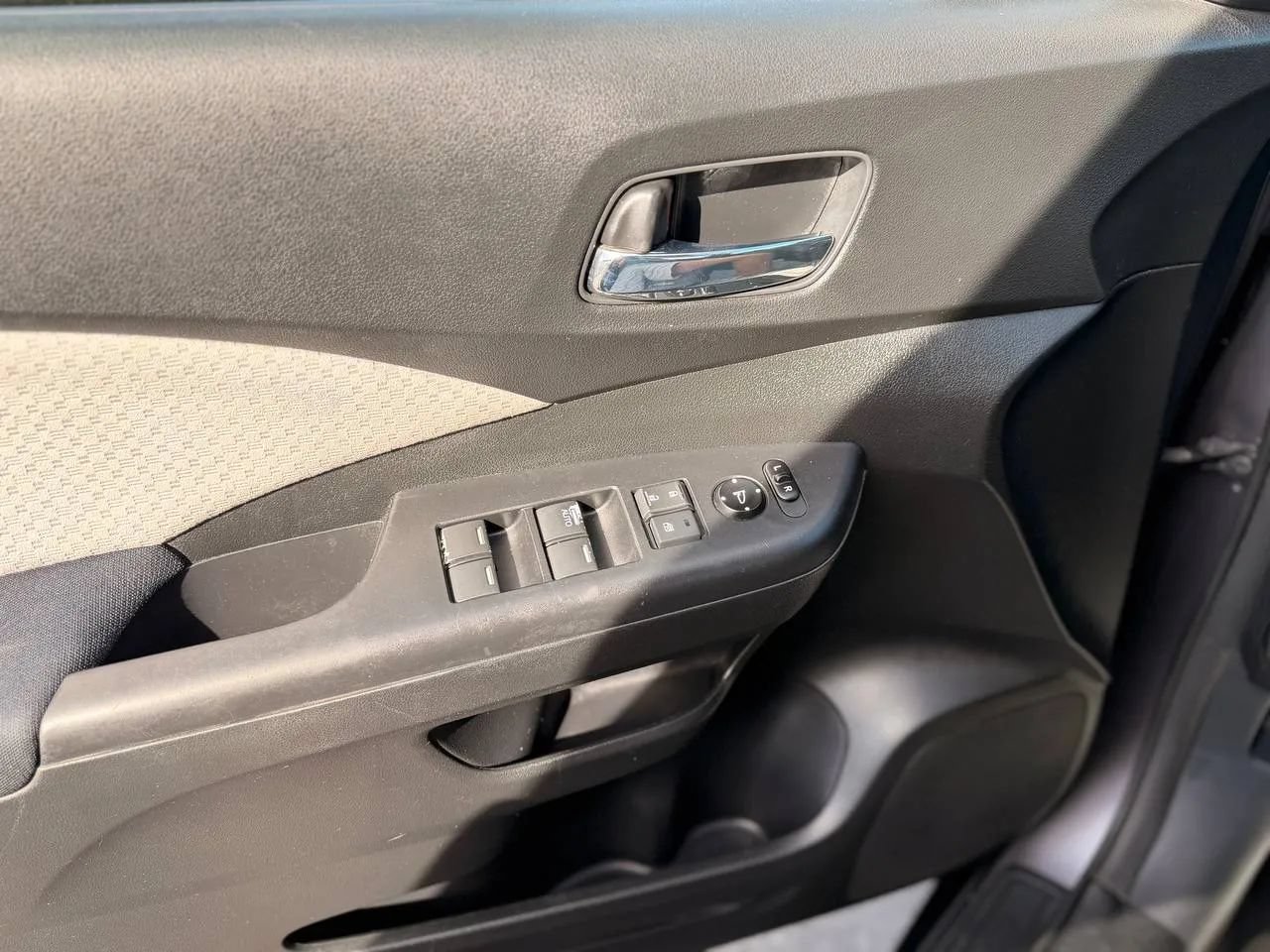 Used 2016 Honda CR-V EX image 45