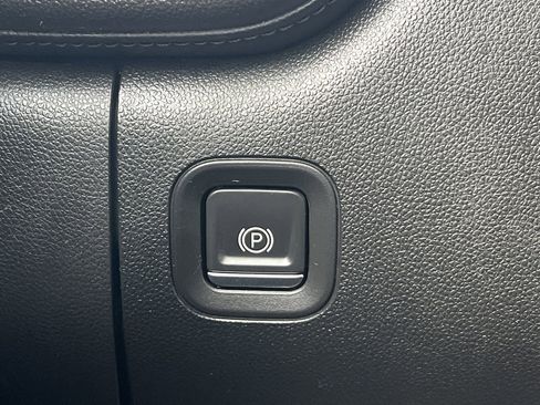 Used 2019 Chevrolet Silverado 1500 LTZ w/ LTZ Plus Package image 19