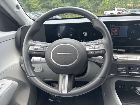 Used 2025 Hyundai Kona SEL AWD/4WD image 11