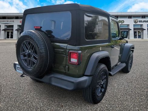 Used 2024 Jeep Wrangler Sport S image 8
