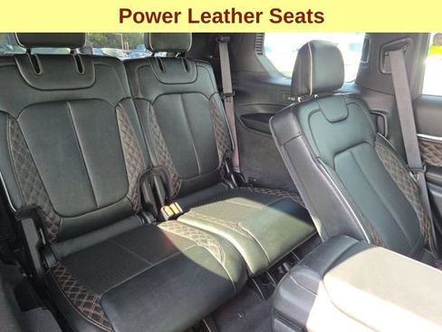 Used 2025 Jeep Grand Cherokee L Summit w/ Obsidian Package AWD/4WD image 13