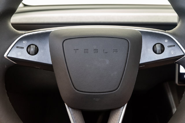 Used 2026 Tesla Model Y Long Range AWD/4WD image 10