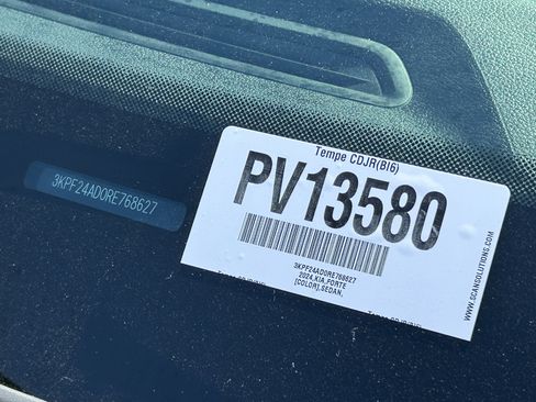 Used 2024 Kia Forte LXS image 31