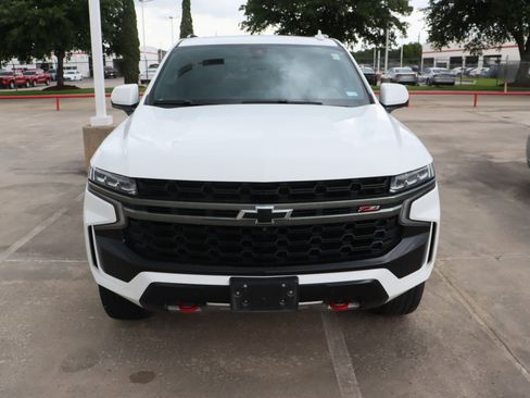 Used 2021 Chevrolet Tahoe Z71 w/ Z71 Signature Package AWD/4WD image 3