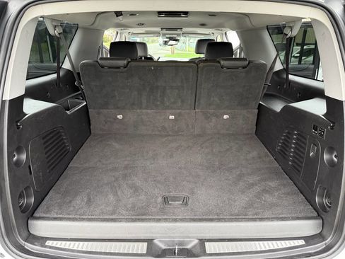 Used 2016 GMC Yukon XL SLT w/ Open Road Package image 12