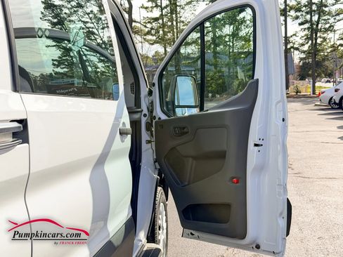 Used 2024 Ford Transit 250 Low Roof w/ Exterior Upgrade Package image 22