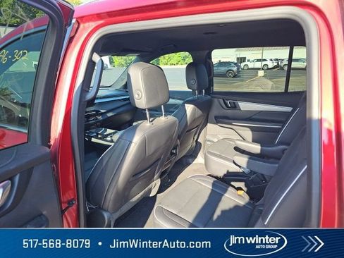 Certified 2026 Buick Enclave Preferred AWD/4WD image 11
