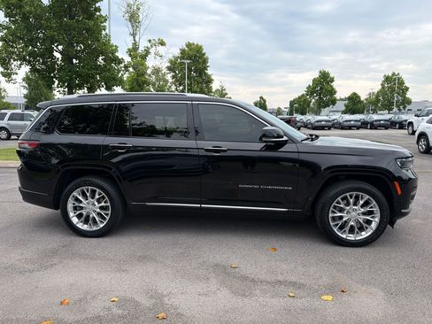 Used 2021 Jeep Grand Cherokee L Summit w/ Luxury Tech Group V AWD/4WD image 8