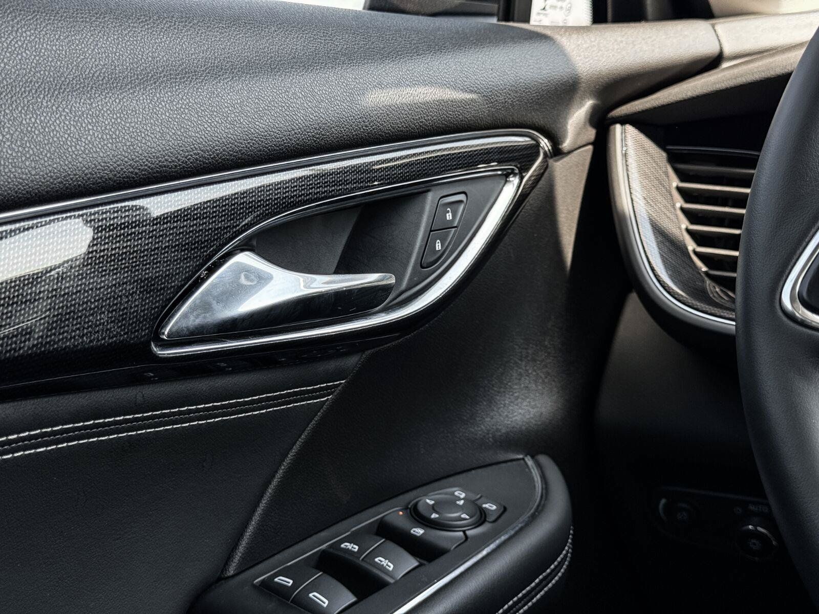 Used 2023 Buick Envision Preferred FWD image 16