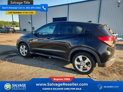 Used 2016 Honda HR-V EX image 3
