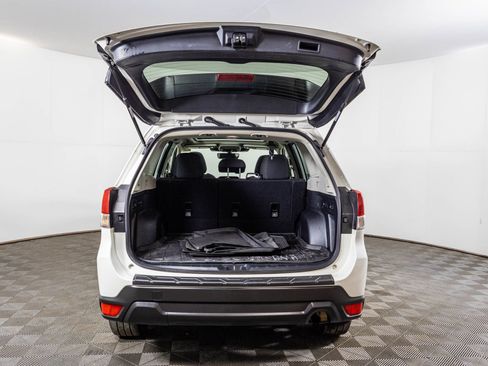 Used 2022 Subaru Forester Premium image 39