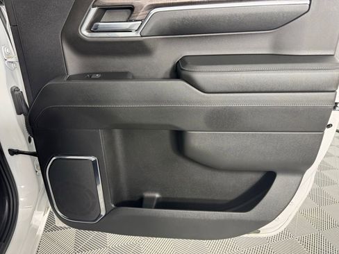 Used 2024 Chevrolet Silverado 1500 LTZ w/ LTZ Convenience Package II image 21