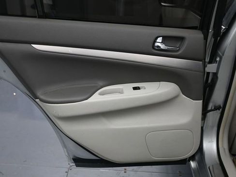 Used 2012 INFINITI G37 Journey w/ Premium Pkg image 21