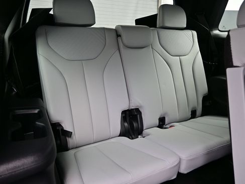 Certified 2024 Hyundai Palisade SEL AWD/4WD image 18