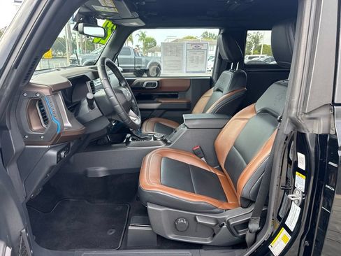 Used 2023 Ford Bronco Outer Banks AWD/4WD image 14