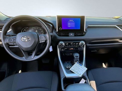 New 2025 Toyota RAV4 LE image 5