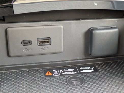 New 2025 Buick Envision Sport Touring image 28