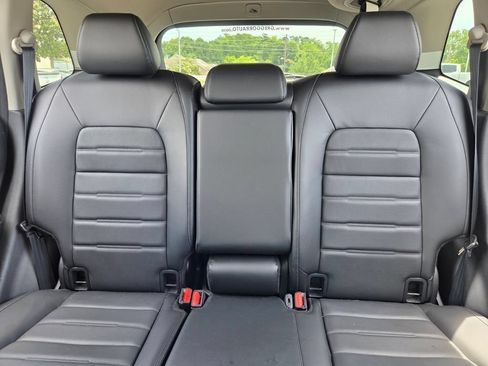 Used 2025 Honda CR-V EX-L image 11