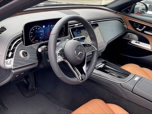 New 2026 Mercedes-Benz E 350 4MATIC Sedan image 6