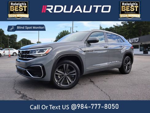 Used 2021 Volkswagen Atlas Cross Sport SE image 1