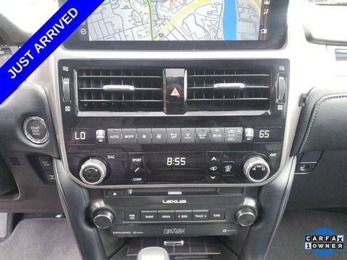 Used 2023 Lexus GX 460 Luxury w/ Accessory Package AWD/4WD image 29