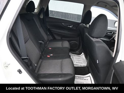 Used 2020 Nissan Rogue SV w/ Premium Package image 6