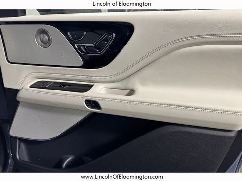 New 2026 Lincoln Aviator Black Label AWD/4WD image 18
