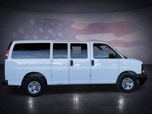 Used 2017 Chevrolet Express 2500 LS image 6