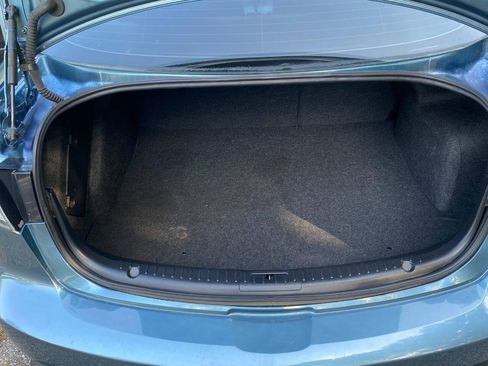 Used 2010 MAZDA MAZDA3 i Touring FWD image 33