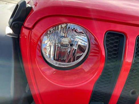 Used 2023 Jeep Wrangler Sport S image 29