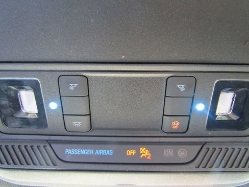 Used 2020 Ford Explorer XLT w/ Equipment Group 202A image 30