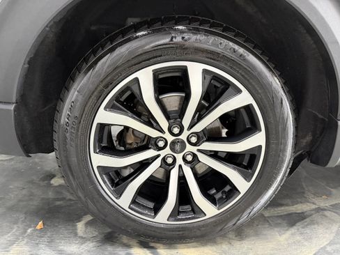 Used 2022 Ford Explorer ST-Line AWD/4WD image 32