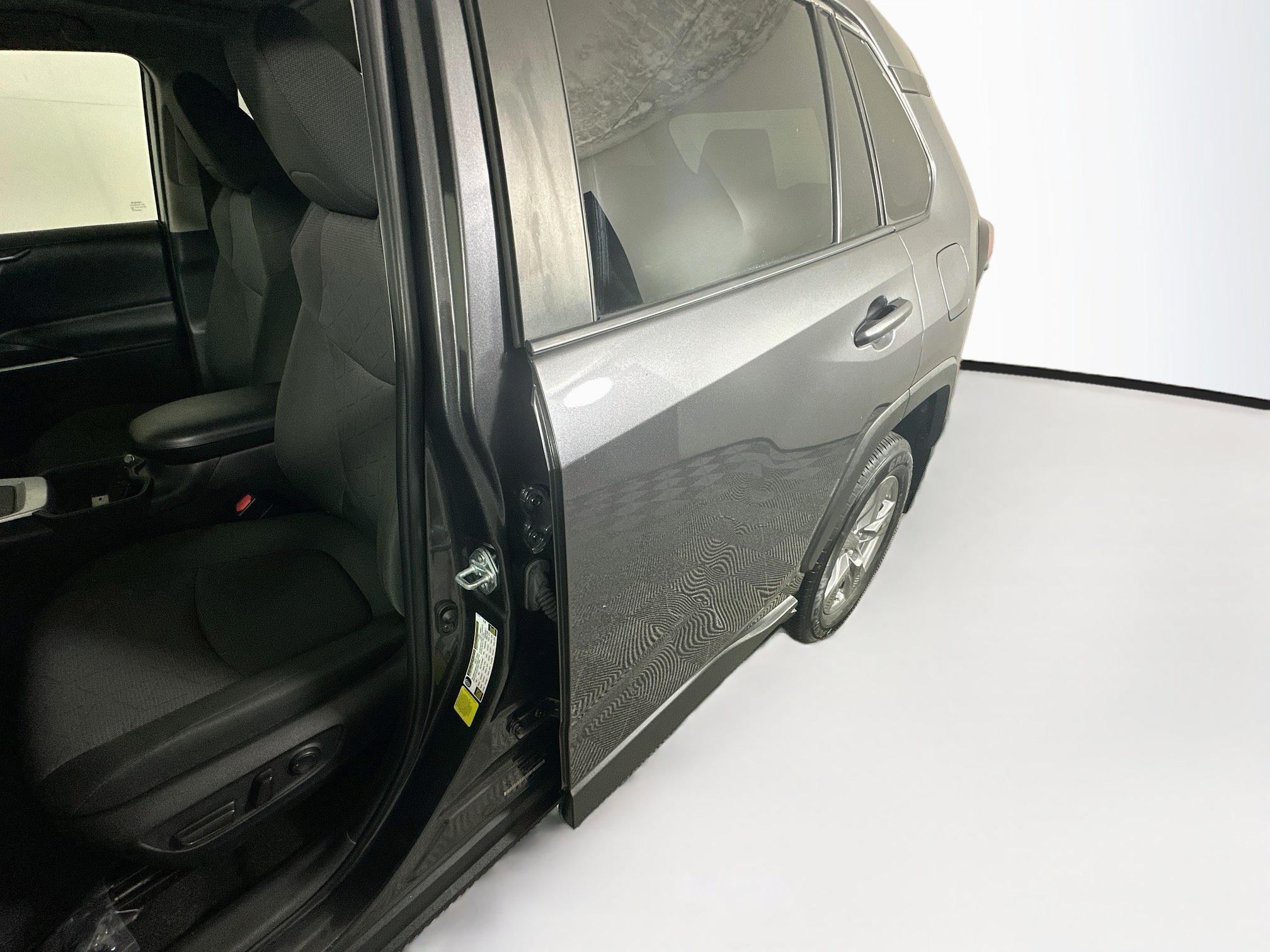 Used 2024 Toyota RAV4 XLE w/ Convenience Package FWD image 12