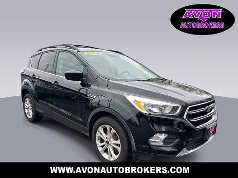 Used 2018 Ford Escape SE w/ SE Sync 3 Package image 1