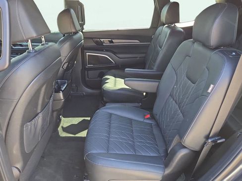 Certified 2023 Kia Telluride SX Prestige X-Pro image 19