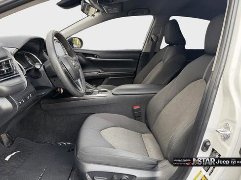 Used 2023 Toyota Camry LE FWD image 9