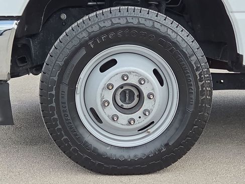 Used 2025 Ford F350 XLT AWD/4WD image 12