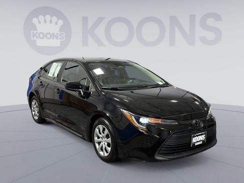 Used 2024 Toyota Corolla LE image 10