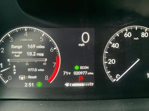Used 2025 Honda Pilot Touring image 34