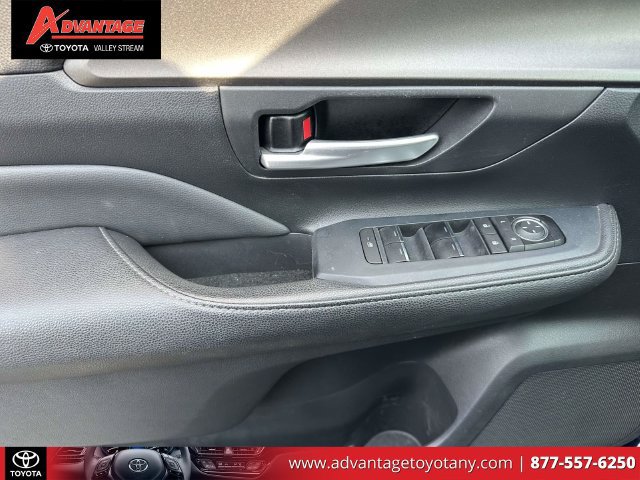 Certified 2024 Toyota Grand Highlander AWD image 21