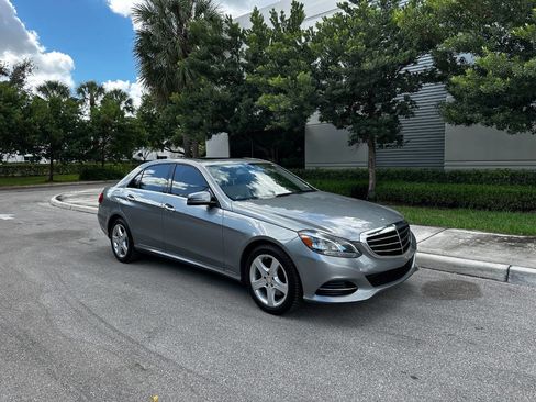 Used 2014 Mercedes-Benz E 350 Sedan image 1