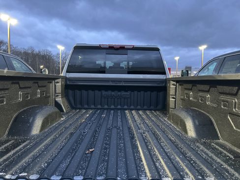 New 2026 GMC Sierra 2500 AT4 w/ AT4 Premium Plus Package image 9