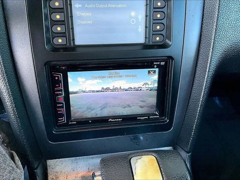 Used 2010 Ford Mustang image 13