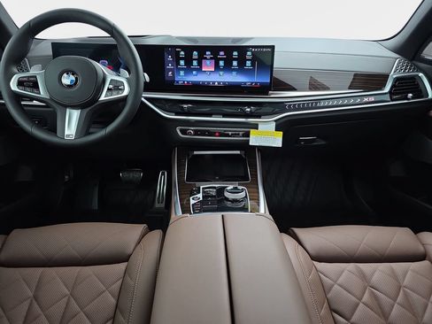 New 2026 BMW X5 xDrive40i w/ Executive Package AWD/4WD image 10