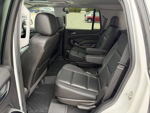 Used 2020 GMC Yukon SLT w/ Premium Edition AWD/4WD image 18