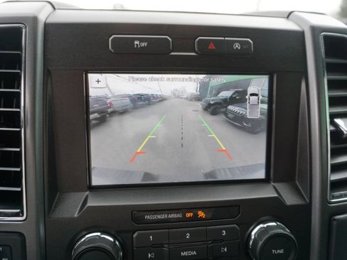 Used 2018 Ford F150 XLT w/ Equipment Group 302A Luxury image 15